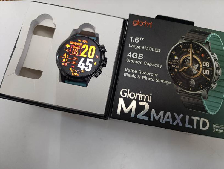 ساعت هوشمند(( استوک)) گلوریمی مدل M2 MAX LTD دارای قابلیت های کنترل موسیقی (Music Player)، قابلیت مکالمه از طریق بلوتوث، قابلیت تغییر طرح ساعت یا تم، صفحه همیشه روشن (Always-on Display) بند سیلیکون
